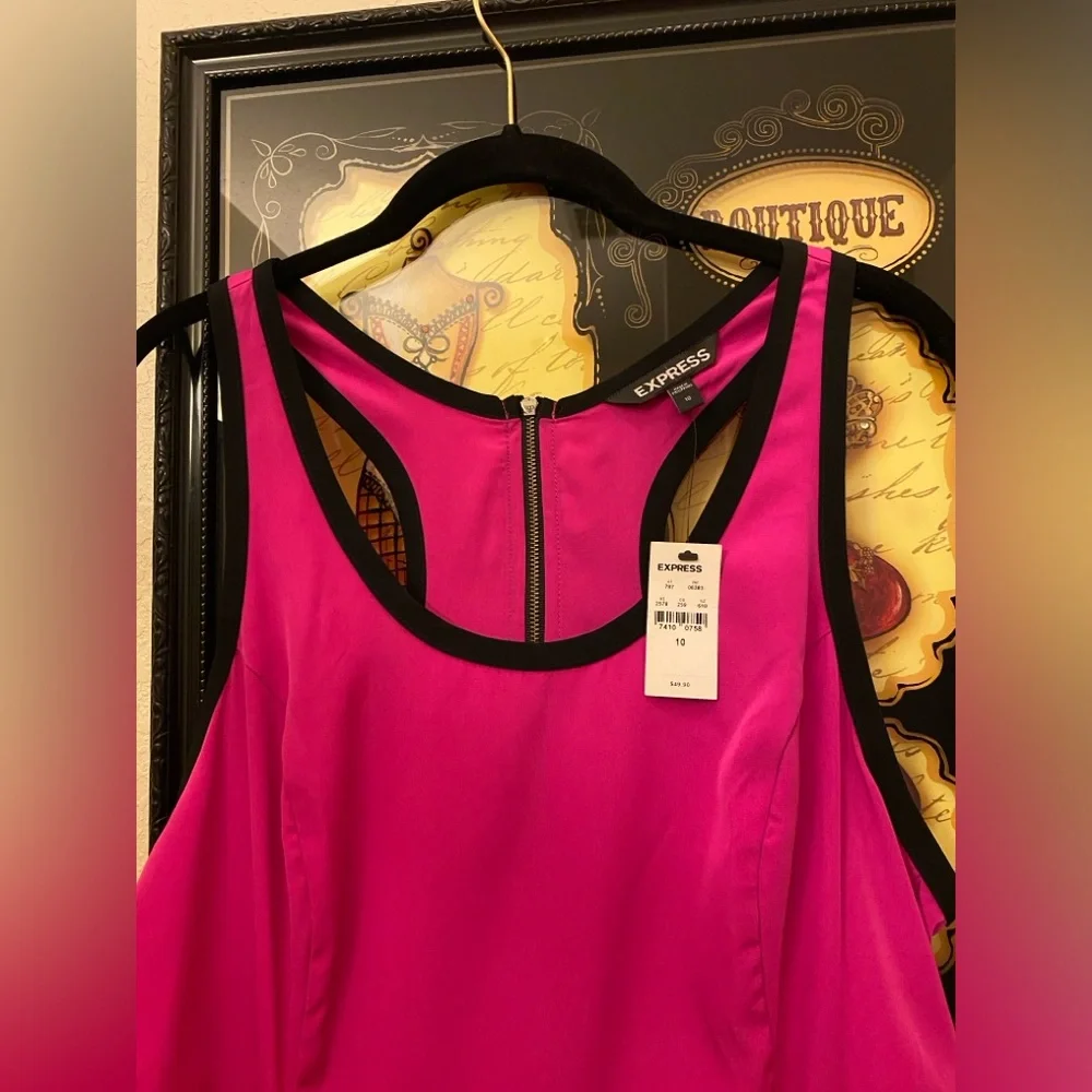 Express Fushia tank dress with cut out sides and zipper back. Size 10– NWT - Picture 2 of 8